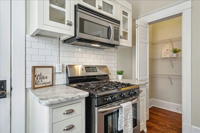 1118 Poplar Ave Apt 11, Memphis, TN 38105