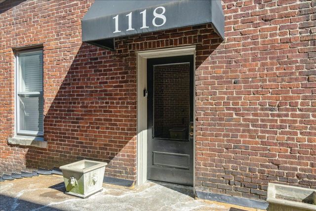 1118 Poplar Ave Apt 11, Memphis, TN 38105