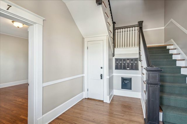 1118 Poplar Ave Apt 11, Memphis, TN 38105