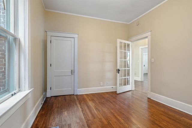 1118 Poplar Ave Apt 11, Memphis, TN 38105