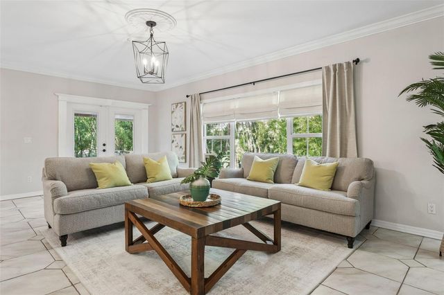 813 S WEST SHORE BOULEVARD, Tampa, FL 33609