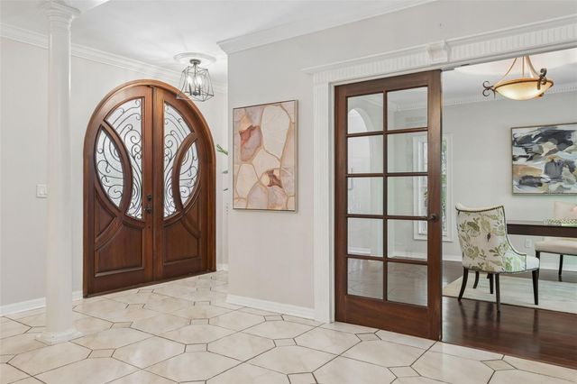 813 S WEST SHORE BOULEVARD, Tampa, FL 33609
