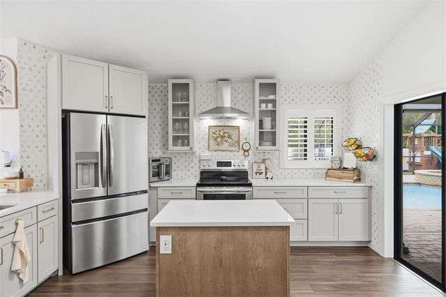1521 WATERWOOD DRIVE, Lutz, FL 33559