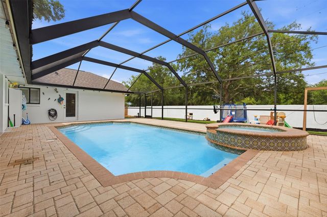 1521 WATERWOOD DRIVE, Lutz, FL 33559