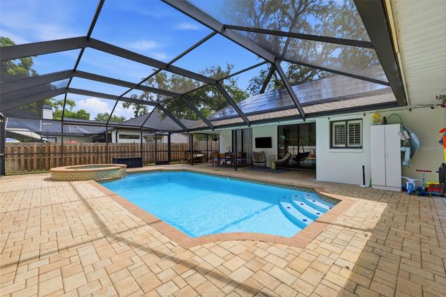 1521 WATERWOOD DRIVE, Lutz, FL 33559