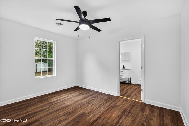 122 E Bayshore Boulevard, Jacksonville, NC 28540