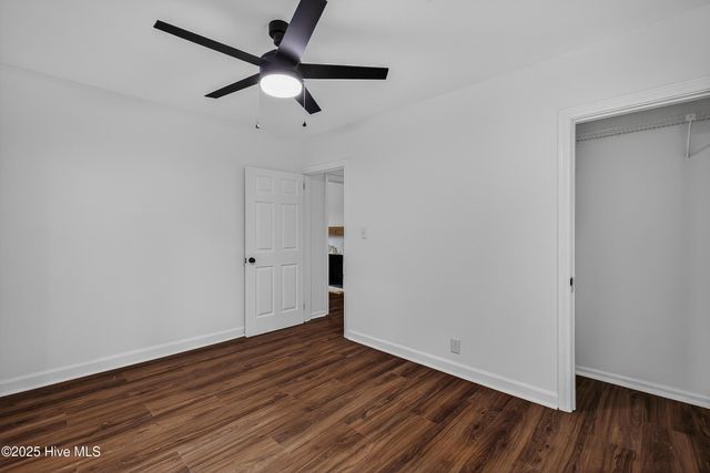 122 E Bayshore Boulevard, Jacksonville, NC 28540