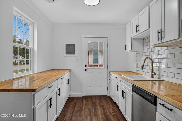122 E Bayshore Boulevard, Jacksonville, NC 28540