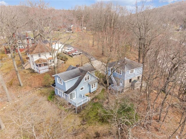 122 Saint Peter Way, Hempfield Twp, PA 15644