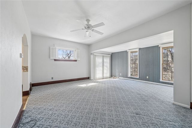 122 Saint Peter Way, Hempfield Twp, PA 15644