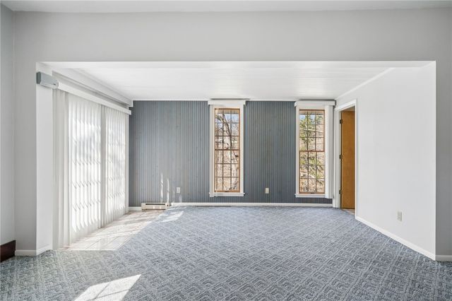 122 Saint Peter Way, Hempfield Twp, PA 15644