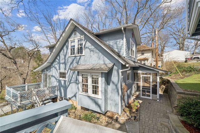 122 Saint Peter Way, Hempfield Twp, PA 15644