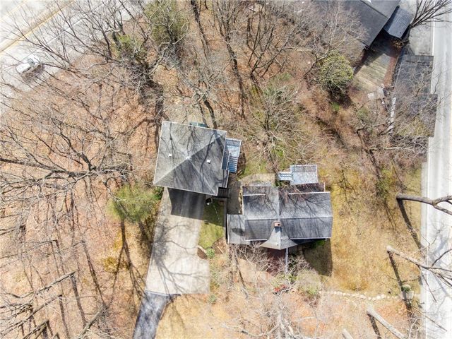 122 Saint Peter Way, Hempfield Twp, PA 15644