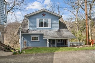 122 Saint Peter Way, Hempfield Twp, PA 15644