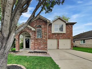 9220 Mahan Drive, La Porte, TX 77571