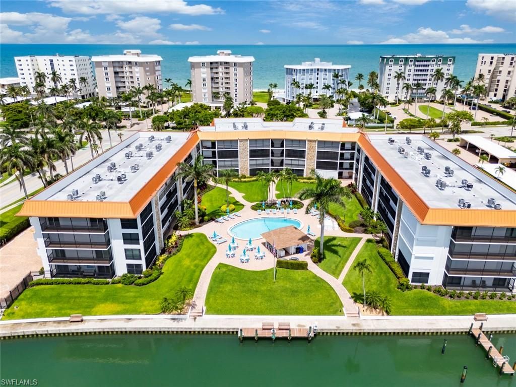2900 Gulf Shore BLVD N # 111, Naples, FL 34103