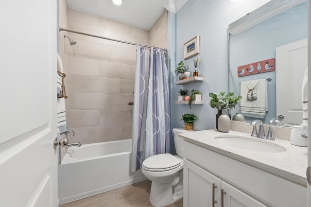 521 Lake Sinclair St, St Augustine, FL 32084