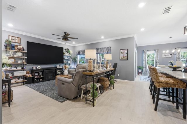 521 Lake Sinclair St, St Augustine, FL 32084