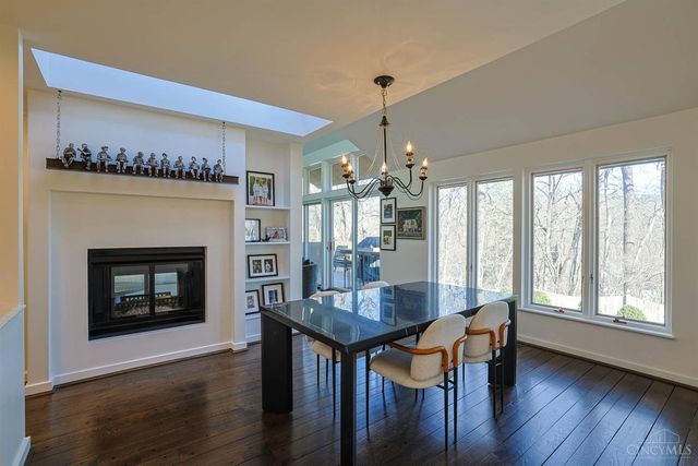 14 Spring Knoll Drive, Mariemont, OH 45227