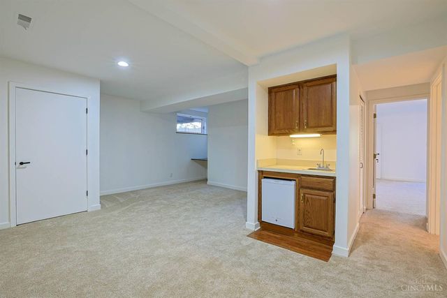 14 Spring Knoll Drive, Mariemont, OH 45227