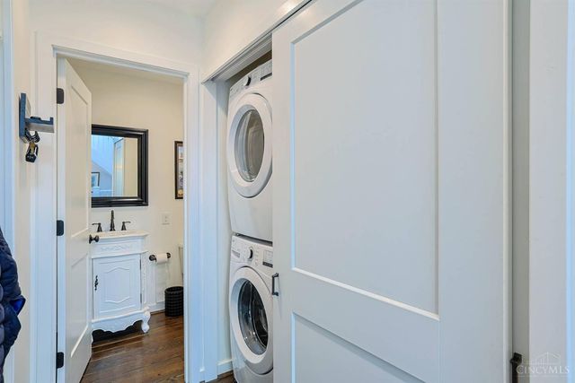 14 Spring Knoll Drive, Mariemont, OH 45227