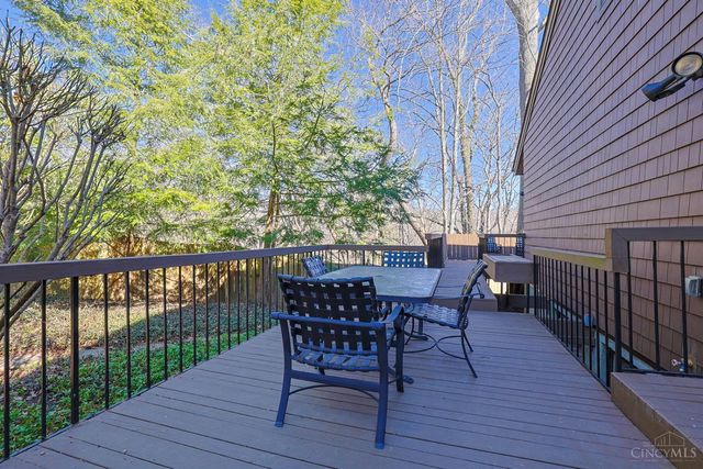 14 Spring Knoll Drive, Mariemont, OH 45227