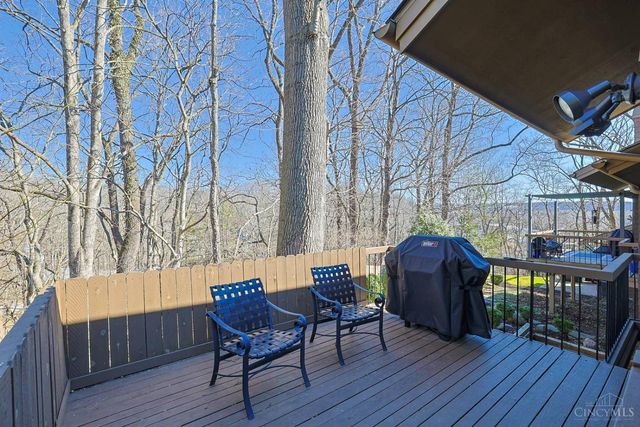 14 Spring Knoll Drive, Mariemont, OH 45227