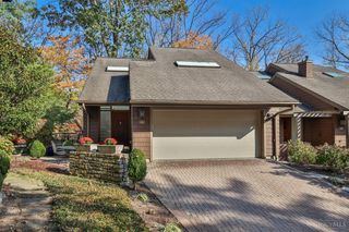 14 Spring Knoll Drive, Mariemont, OH 45227