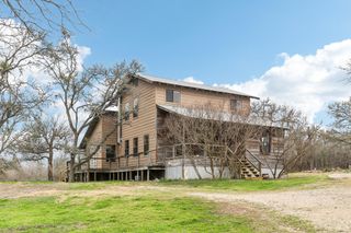 110 McDowell RD B, Del Valle, TX 78617