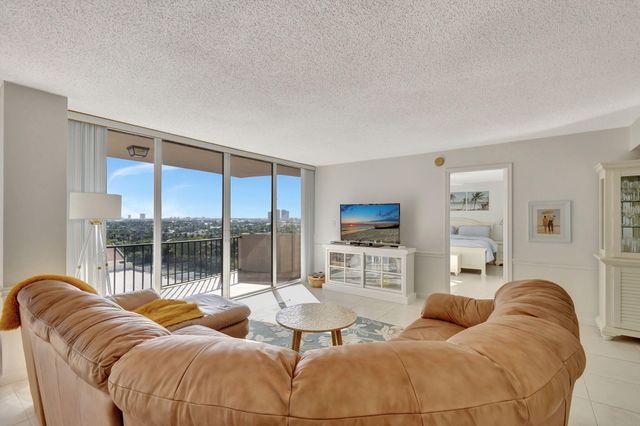 4200 N Ocean Drive 2-804, Singer Island, FL 33404