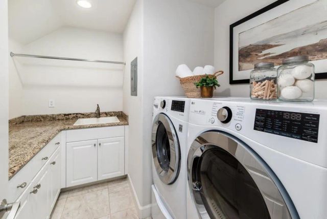 548 Quail Pointe Lane, Encinitas, CA 92024