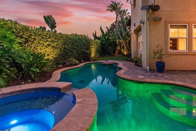 548 Quail Pointe Lane, Encinitas, CA 92024