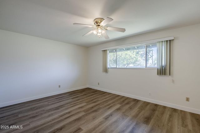 1904 E MANHATTON Drive, Tempe, AZ 85282