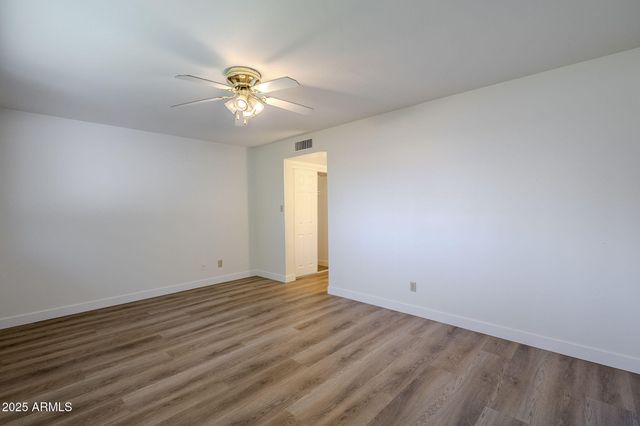 1904 E MANHATTON Drive, Tempe, AZ 85282