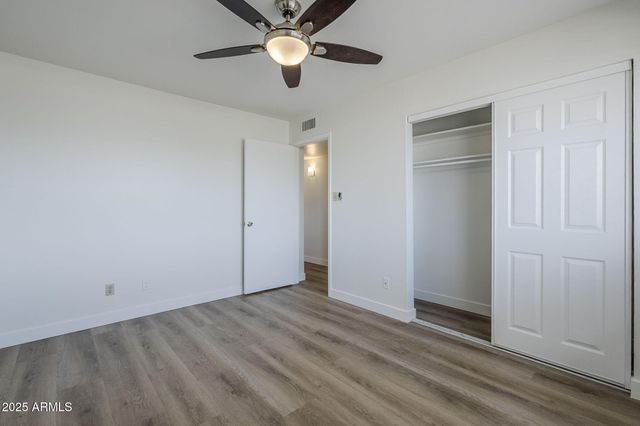 1904 E MANHATTON Drive, Tempe, AZ 85282