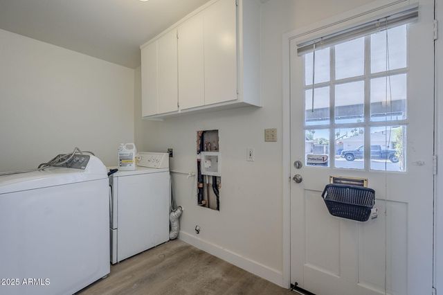 1904 E MANHATTON Drive, Tempe, AZ 85282