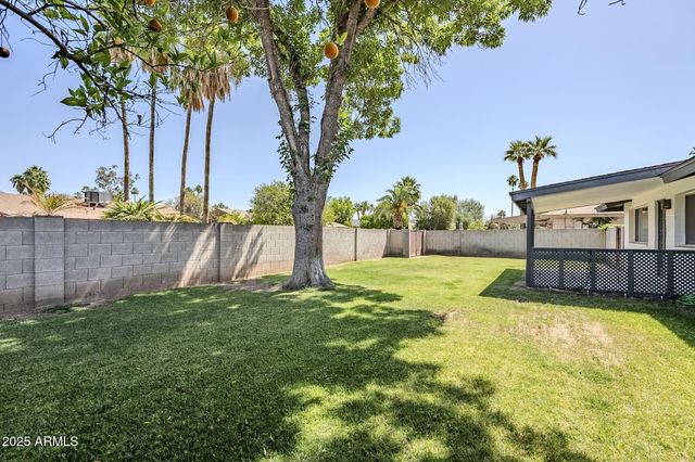 1904 E MANHATTON Drive, Tempe, AZ 85282
