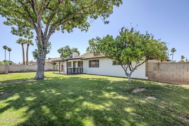 1904 E MANHATTON Drive, Tempe, AZ 85282