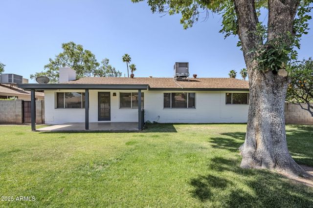 1904 E MANHATTON Drive, Tempe, AZ 85282