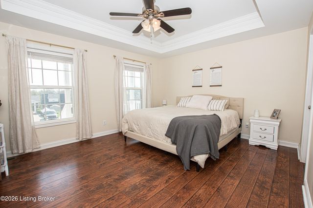 135 Mockingbird Dr, Taylorsville, KY 40071