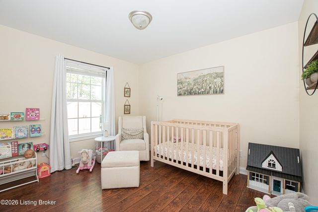 135 Mockingbird Dr, Taylorsville, KY 40071