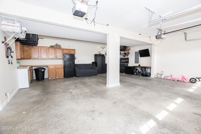 135 Mockingbird Dr, Taylorsville, KY 40071