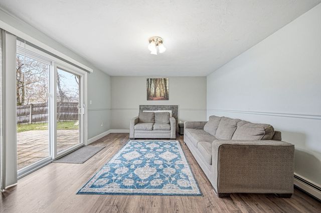 717 Pleasant St B, Norwood, MA 02062