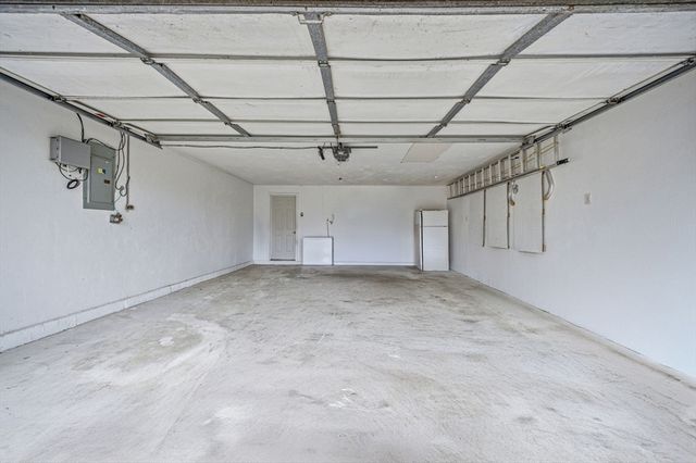 717 Pleasant St B, Norwood, MA 02062