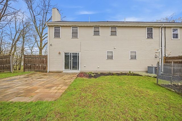 717 Pleasant St B, Norwood, MA 02062