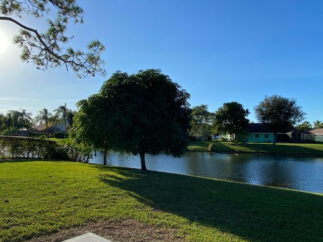 104 Van Gogh Way, Royal Palm Beach, FL 33411