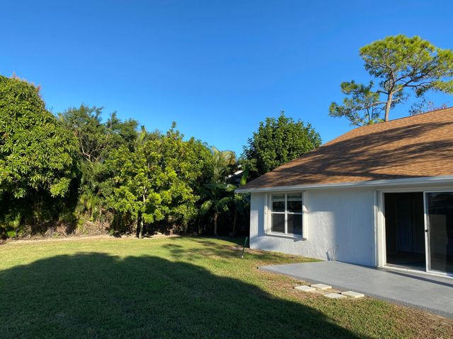 104 Van Gogh Way, Royal Palm Beach, FL 33411