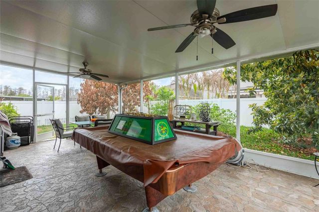 2814 MAPLE BROOK LOOP, Lutz, FL 33558