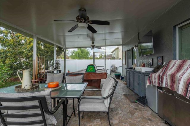 2814 MAPLE BROOK LOOP, Lutz, FL 33558