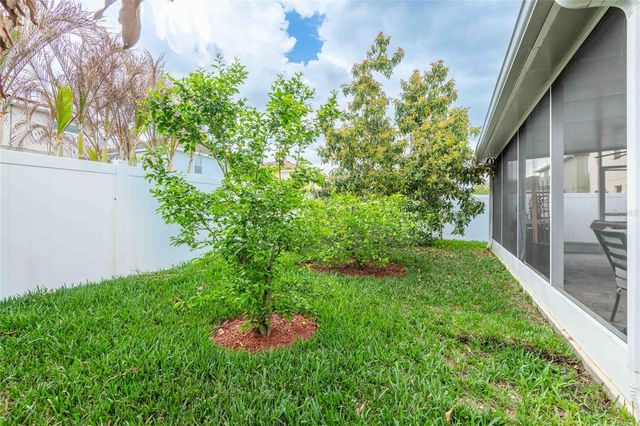 2814 MAPLE BROOK LOOP, Lutz, FL 33558